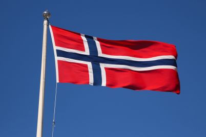 norwegian-flag-2585931_1920.jpg